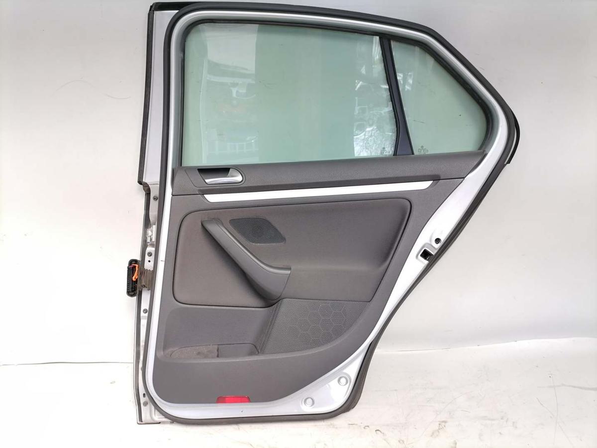 VW Jetta 1K2 original T&uuml;r hinten rechts LA7W Reflexsilber Bj.2007
